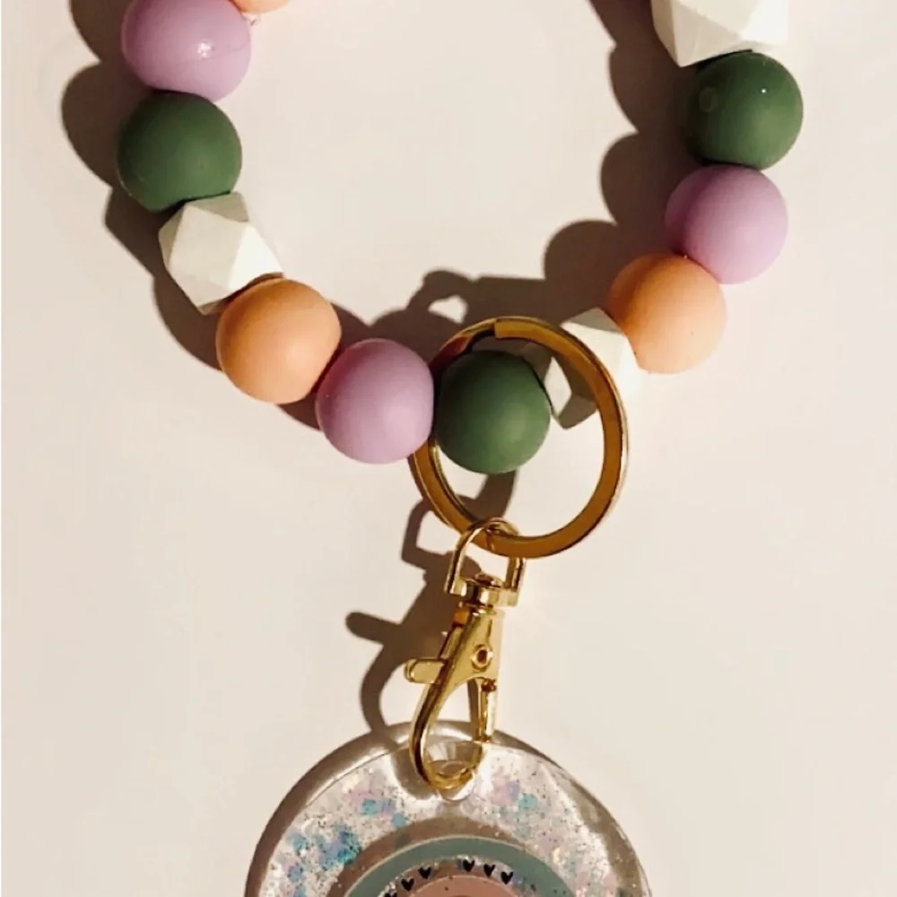 Handmade custom keychains - Picture 7 of 7